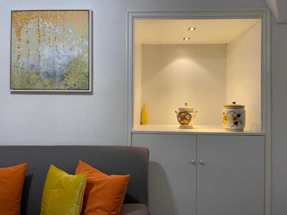 Old Town Lemon Charm Apartment บอร์ดิเกรา ภายนอก รูปภาพ